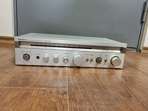 Hitachi SR-4010 AM/FM стерео ресивер (1 фото из 3)