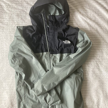 Tuulejope The North Face