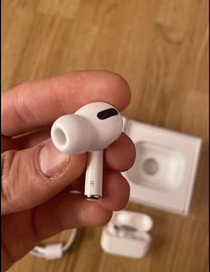AirPods Pro 2, копия (2 фото из 5)