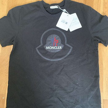 Футболка Moncler
