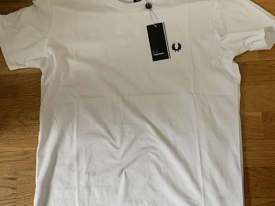 Fred Perry мужская футболка
