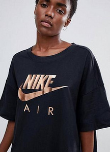 Nike T-särgi kleit (2 foto / 6)