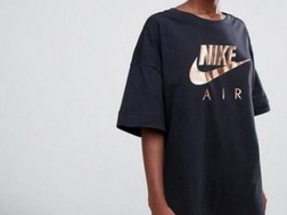 Платье-футболка Nike
