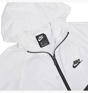 Куртка Nike (2 фото из 4)