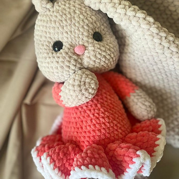 Heegeldatud mänguasi. Jänku kasv ~ 39 cm