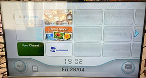 Wii konsool + WiiSports (5 foto / 5)