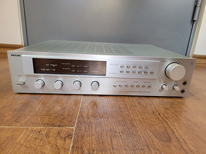 Philips F4516 Stereo Integrated Amplifier (1 foto / 3)