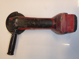 Akuketaslõikur Hilti AG 125-A22 + aku 3.3Ah (2 foto / 5)