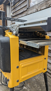 Рейсмусовый станок deWalt (3 фото из 7)