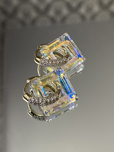 Серьги с подвесками Swarovski (1 фото из 2)