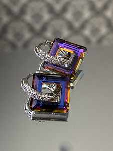 Серьги с подвесками Swarovski (2 фото из 2)