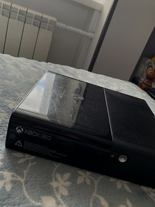 Xbox 360 (1 фото из 3)