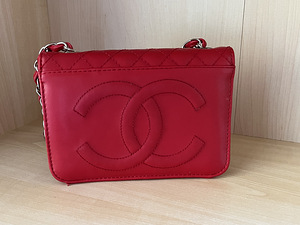 Модная сумка (3 фото из 3)