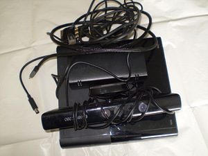 X box 360 E (3 foto / 10)