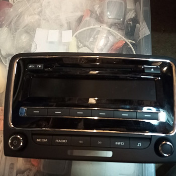 Radio SKODA SUPERB II