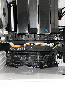 Видеокарта Gigabyte GeForce RTX 2060 Super (6 фото из 7)