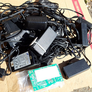 AC-DC adapterid erinevad