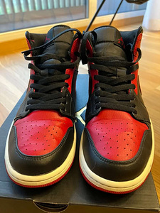 Jordan 1 mid Banned (Black/red) (5 foto / 7)