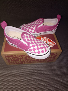 Uued Vans slip-on tennised nr 22; 22,5 (1 foto / 3)