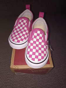 Uued Vans slip-on tennised nr 22; 22,5 (2 foto / 3)