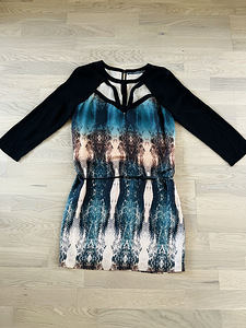 Orig. Guess kleit S suurusele (1 foto / 3)