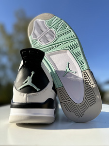 Uued Nike Jordan 4. Kohe olemas! (3 foto / 3)
