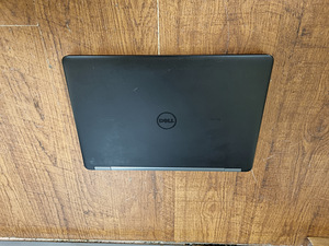 Dell latitude E5470 i3,8,128,win 11 (2 фото из 3)