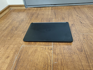 Dell Latitude 7270 i5,256,8,FHD (2 foto / 3)