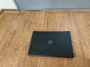 Dell Latitude 5490 i5,256,8,FHD,win11 (2 foto / 3)