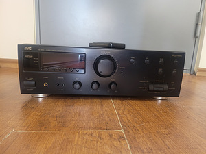 JVC RX-320V Audio Video Control Receiver  (1 foto / 3)