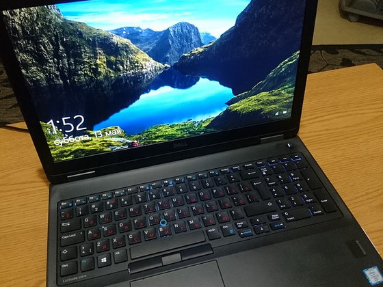Ноутбук Dell Latitude E5570