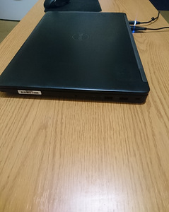 Ноутбук Dell Latitude E5570 (2 фото из 2)