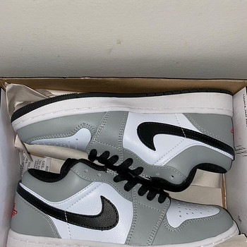 Air Jordan 1 low