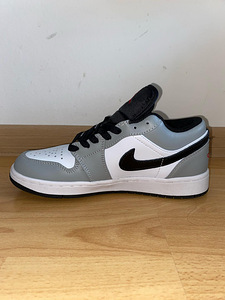 Air Jordan 1 low (5 фото из 5)