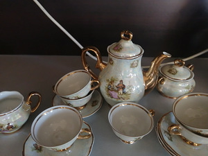Чайный сервиз (5 фото из 6)