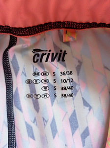 Uued naiste lühikesed spordiretuusid CRIVIT, suurus 36/38 (5 foto / 5)