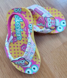 Размер 22, новые сандалии SKECHERS для девочек (1 фото из 3)