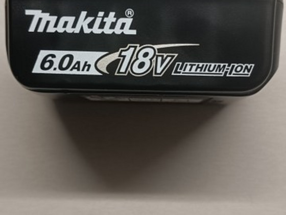 Makita BL1860B 6.0 Ah оригинальная, новая батарея.