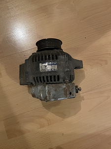 Honda Accord 2.0L 1986-1989 generaator DENSO (4 foto / 4)