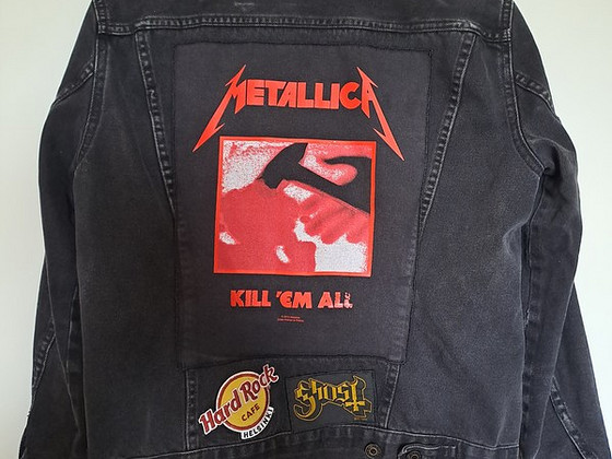 Продам джинсовую куртку metallica kill 'em all