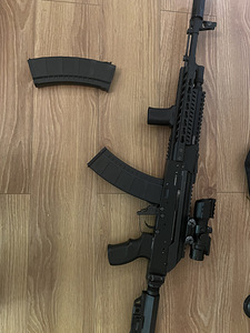 Airsoft relv AK 47 (1 foto / 1)
