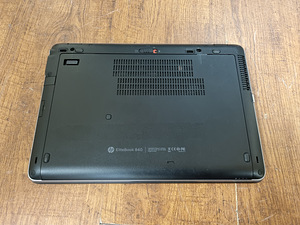 Hp Elitebook 840 G2 i5,256 SSD,8GB.Win 11 (3 foto / 3)