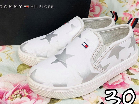 Детские белые теннисные туфли tommy hilfiger № 30