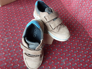 ECCO 28 (4 фото из 5)