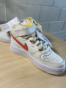 Кроссовки Air Force 1 MID новые (3 фото из 7)