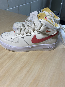 Кроссовки Air Force 1 MID новые (6 фото из 7)