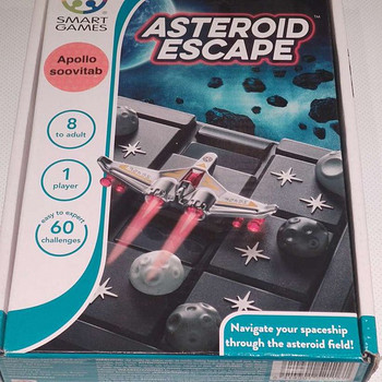 Lauamäng Asteroid Escape