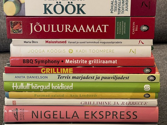 Продаются разные книги