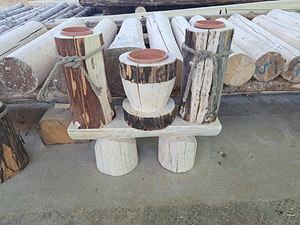 Вазоны и скамейки (3 фото из 6)