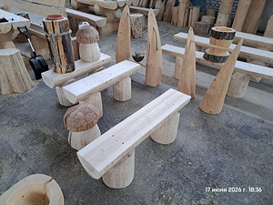 Вазоны и скамейки (5 фото из 6)